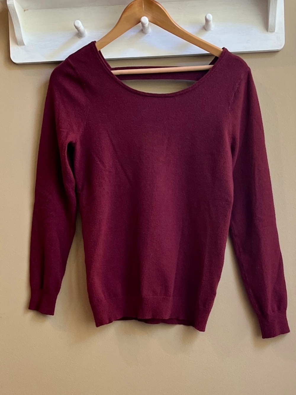 Love Ellie Aleah Open Back Pullover Sweater Burgundy Small